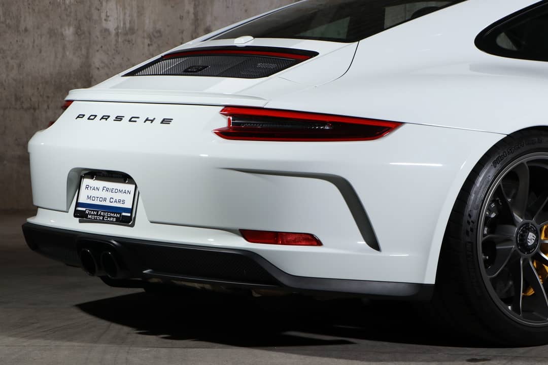 2018 Porsche 911 GT3 Touring — photo 12