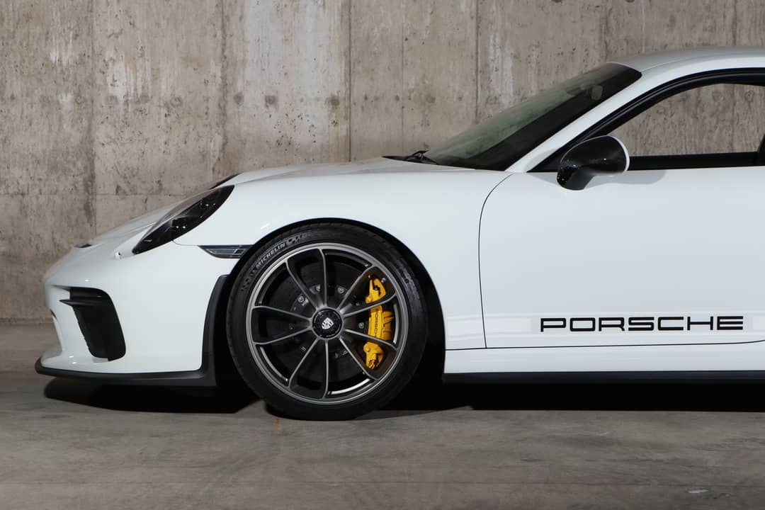 2018 Porsche 911 GT3 Touring — photo 16