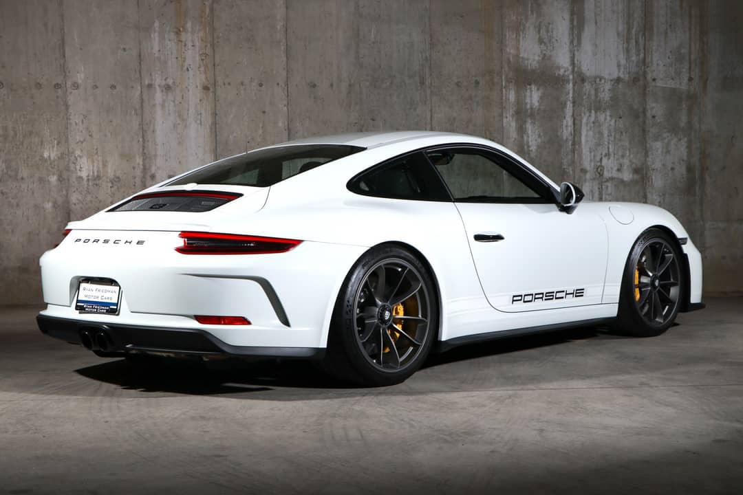 2018 Porsche 911 GT3 Touring — photo 3