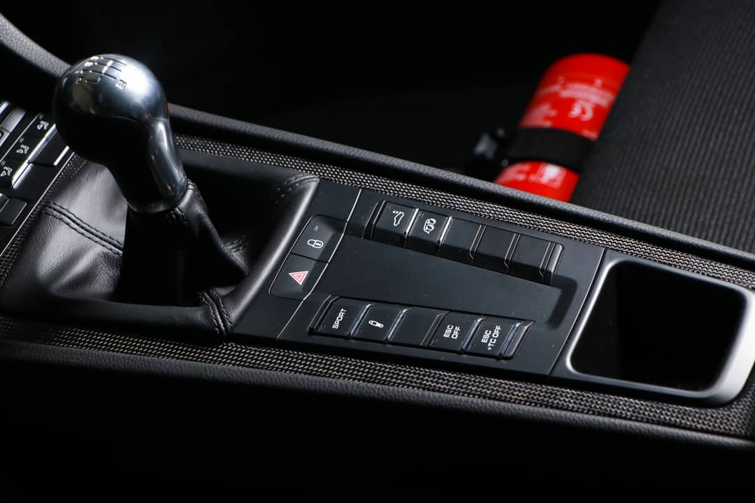 2018 Porsche 911 GT3 Touring — photo 25