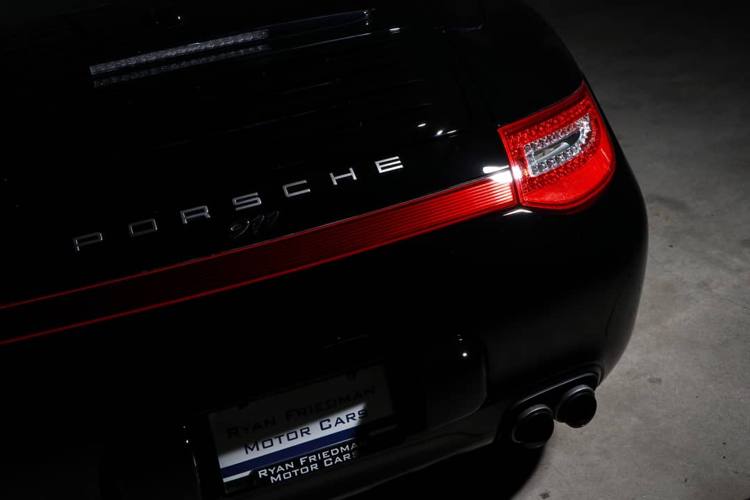 2012 Porsche 911 Carrera 4S — photo 25