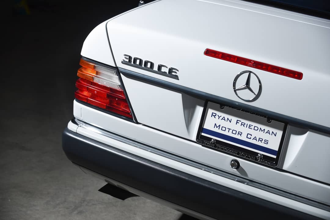 1993 Mercedes-Benz 300-Class 300 CE — photo 17