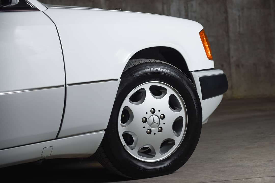 1993 Mercedes-Benz 300-Class 300 CE — photo 44