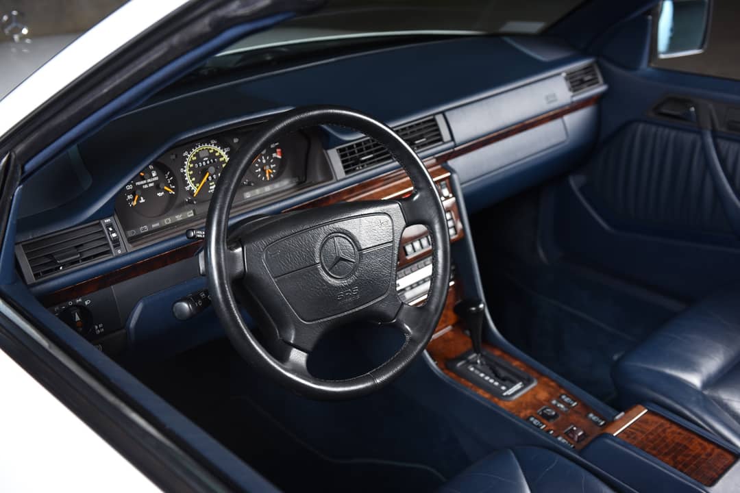 1993 Mercedes-Benz 300-Class 300 CE — photo 9