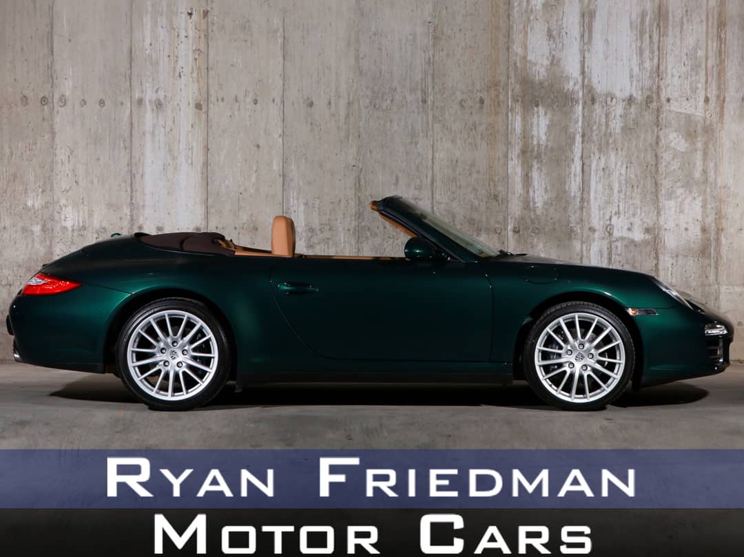 2010 Porsche 911 Carrera 4 — photo 1