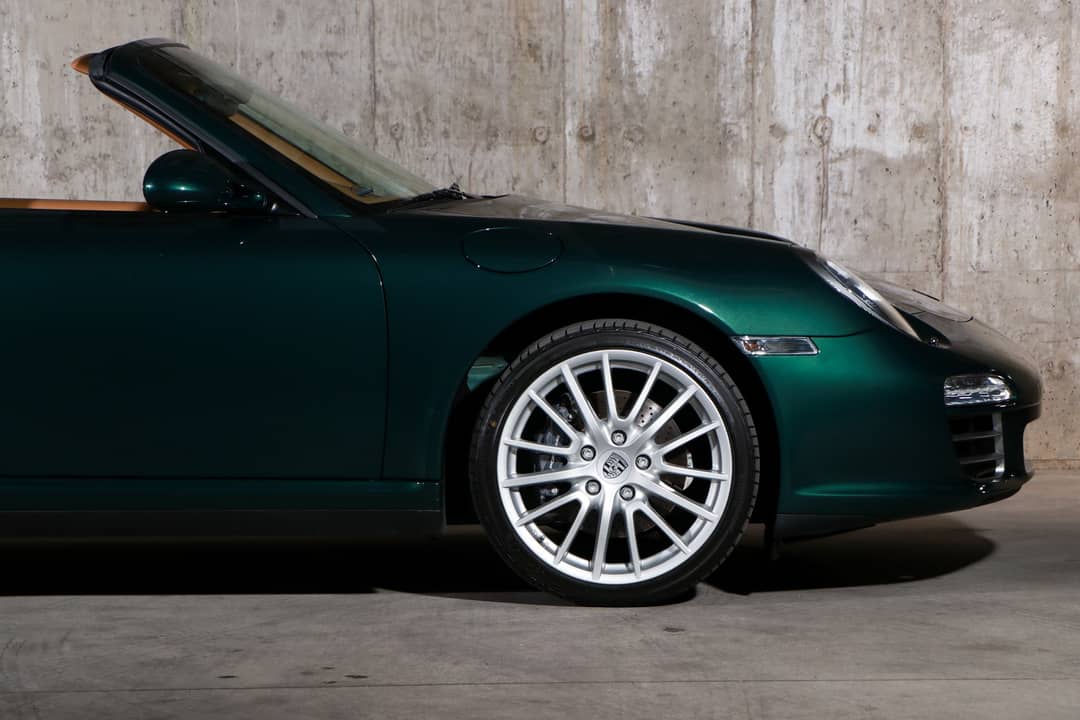 2010 Porsche 911 Carrera 4 — photo 13