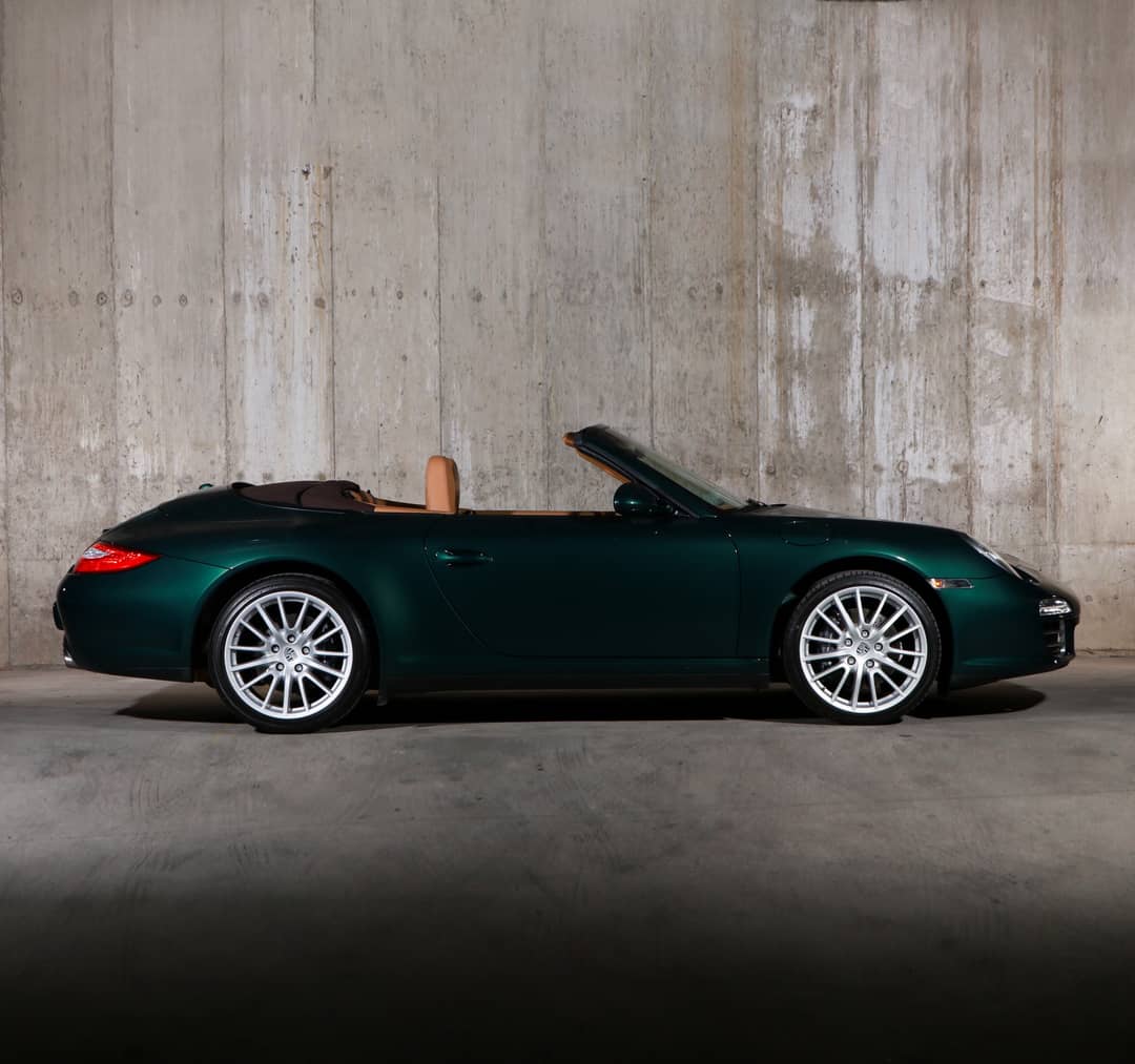 2010 Porsche 911 Carrera 4 — photo 16