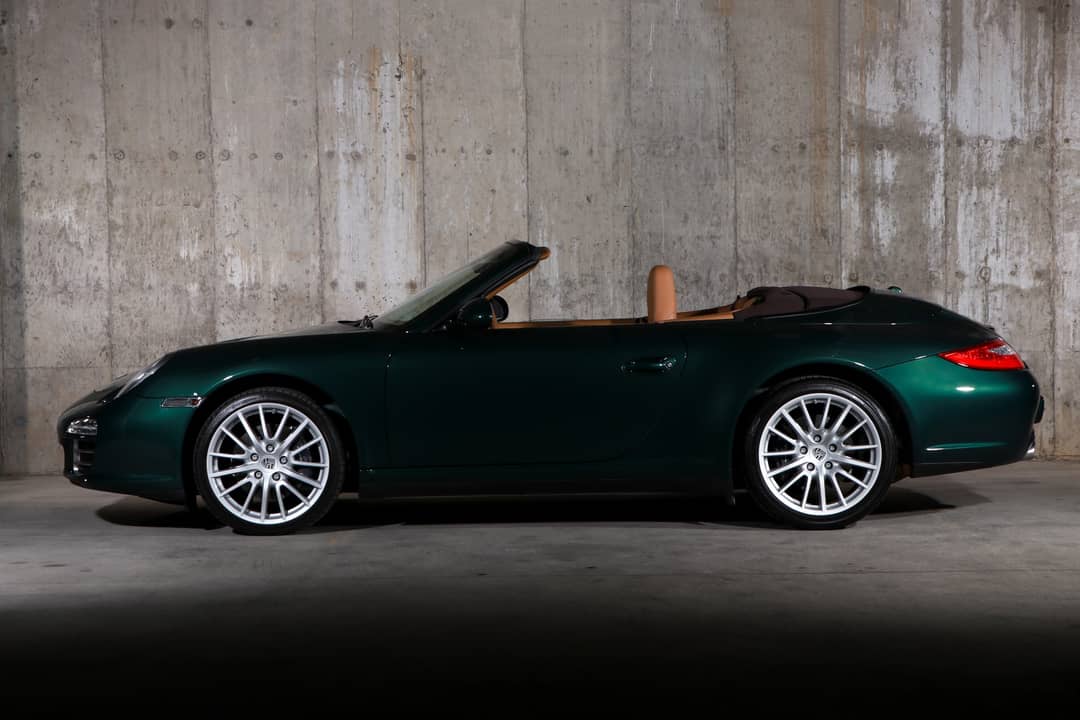 2010 Porsche 911 Carrera 4 — photo 23
