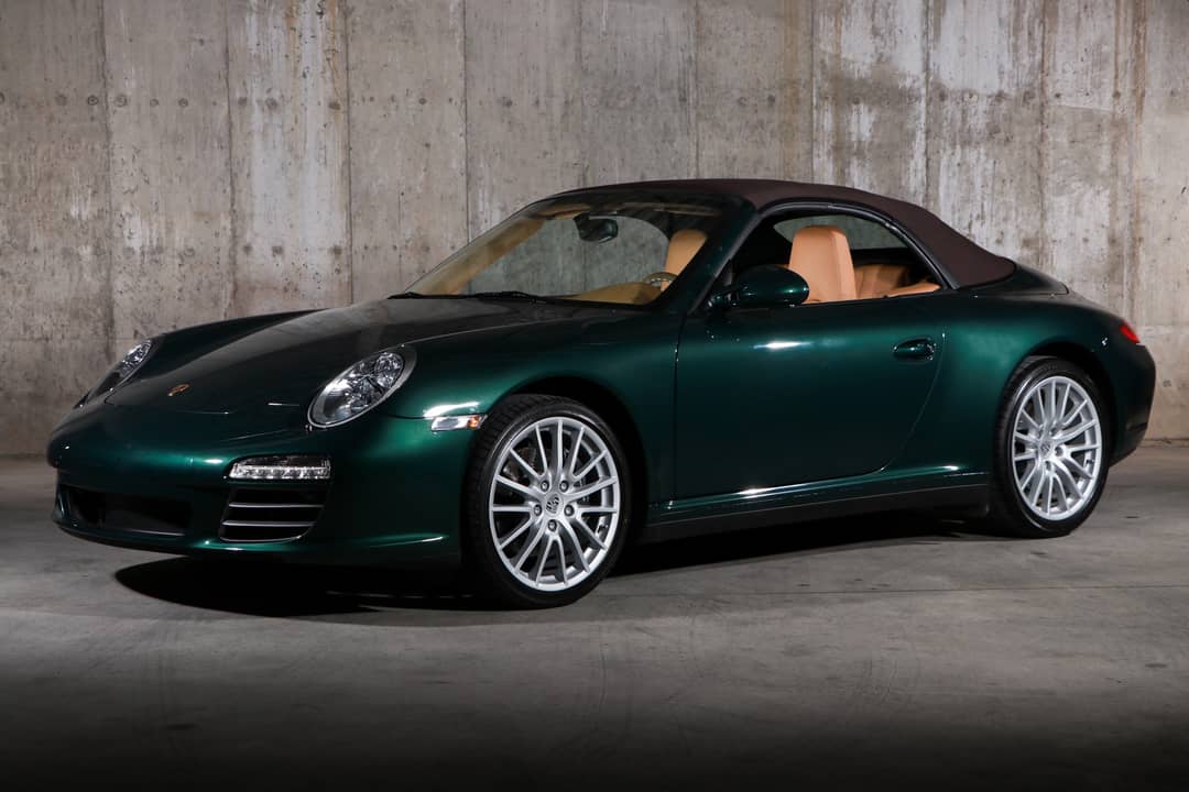 2010 Porsche 911 Carrera 4 — photo 24