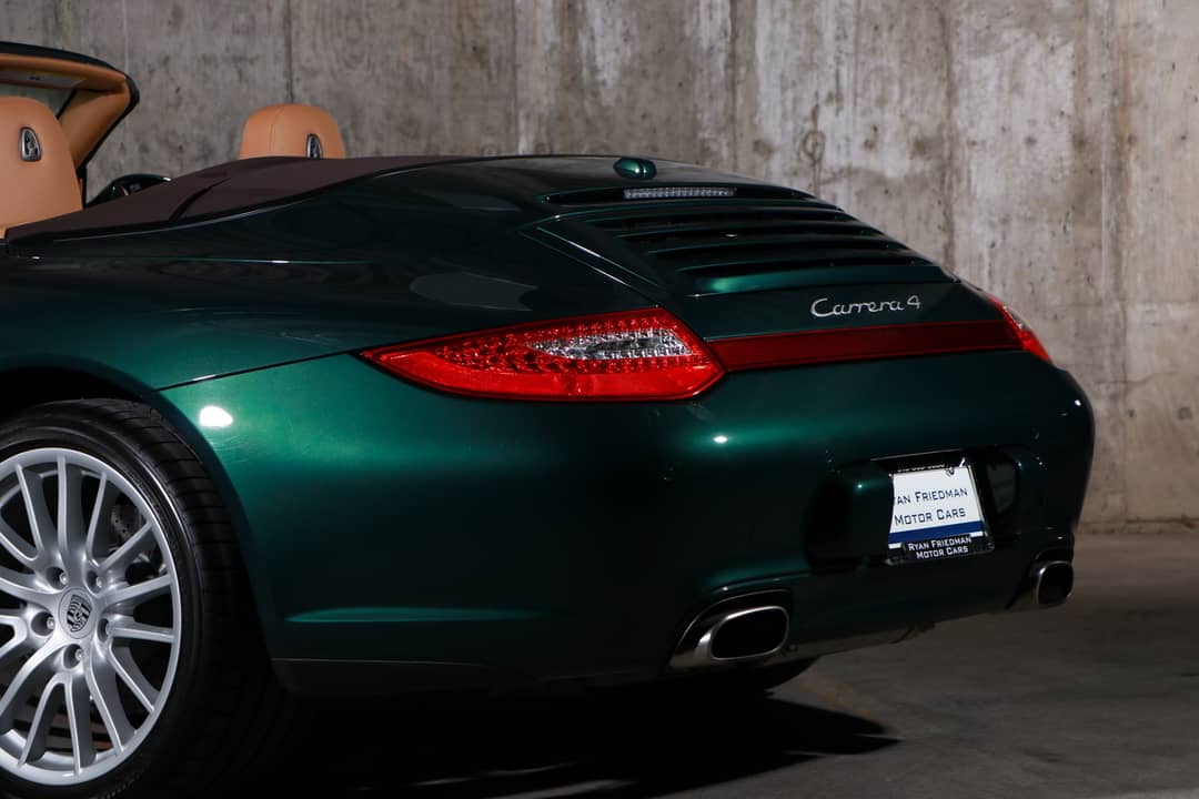 2010 Porsche 911 Carrera 4 — photo 26
