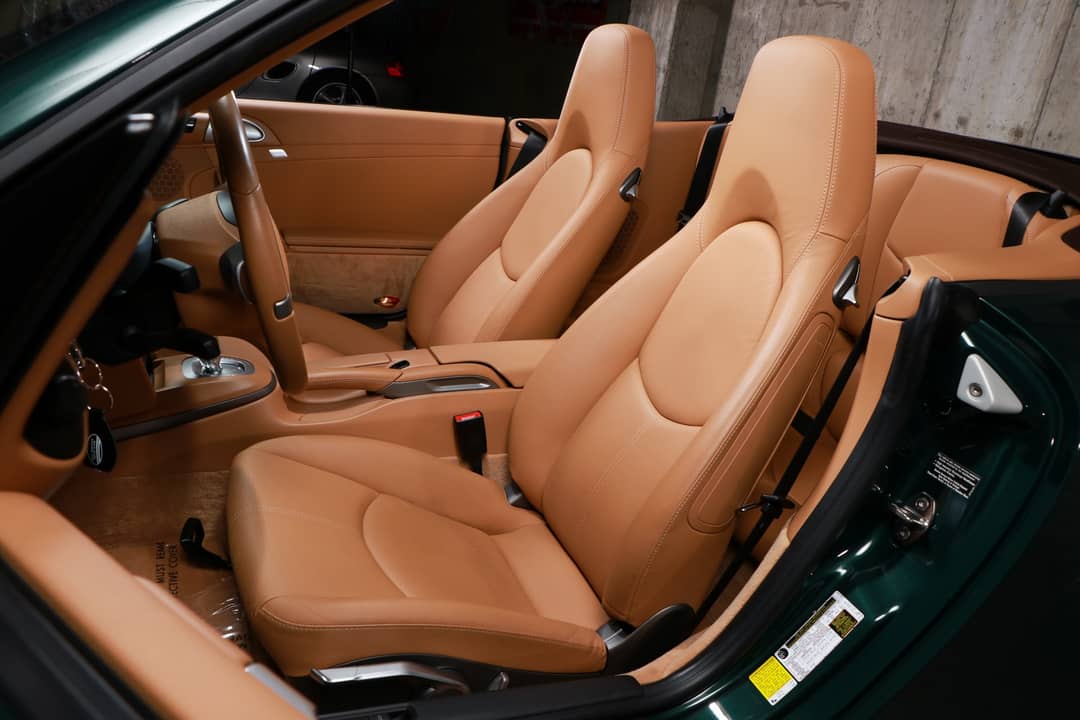2010 Porsche 911 Carrera 4 — photo 29