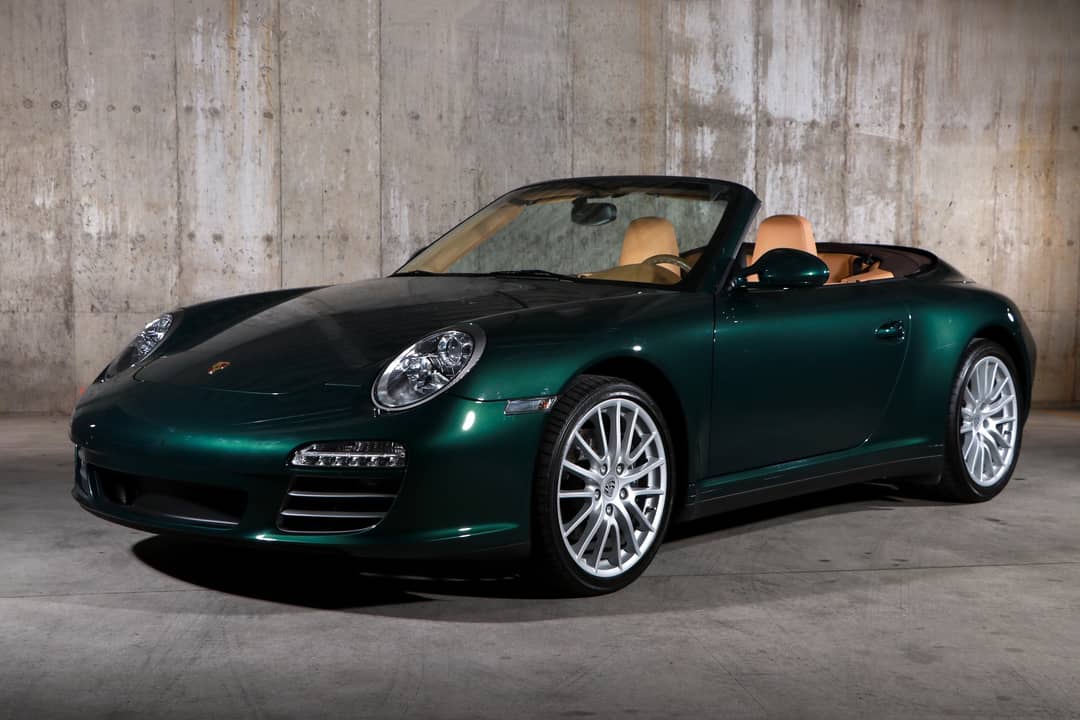 2010 Porsche 911 Carrera 4 — photo 4