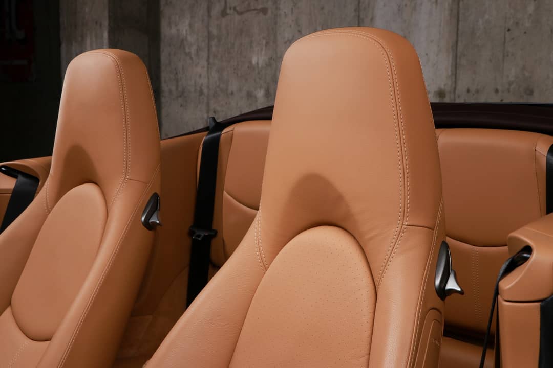 2010 Porsche 911 Carrera 4 — photo 30