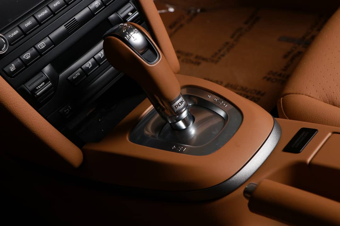 2010 Porsche 911 Carrera 4 — photo 32