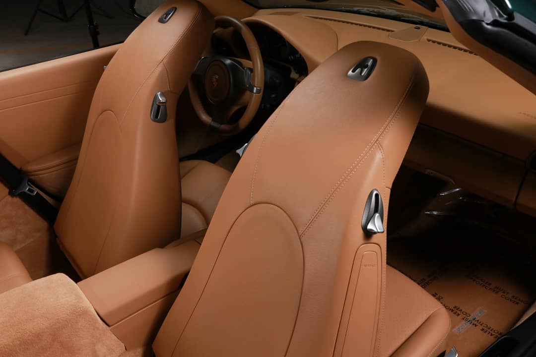 2010 Porsche 911 Carrera 4 — photo 37