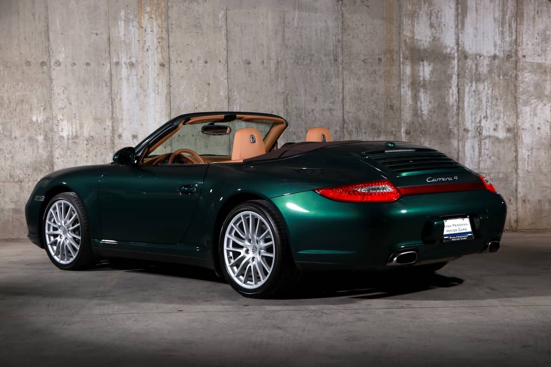 2010 Porsche 911 Carrera 4 — photo 5