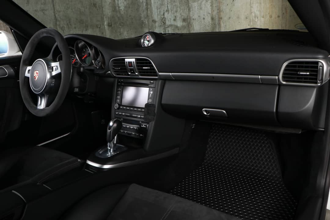2012 Porsche 911 Carrera GTS — photo 34