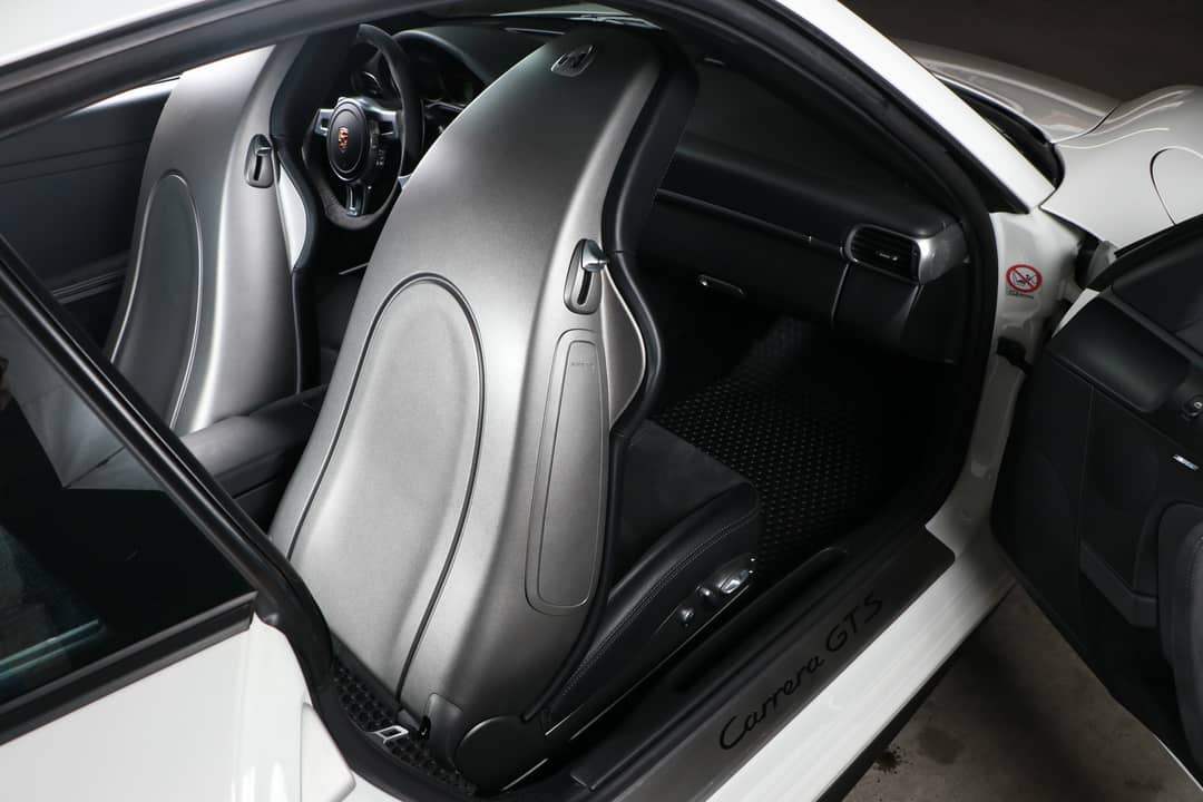 2012 Porsche 911 Carrera GTS — photo 38