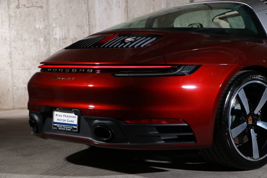 2021 Porsche 911 Targa 4S Heritage Design Edition — photo 15