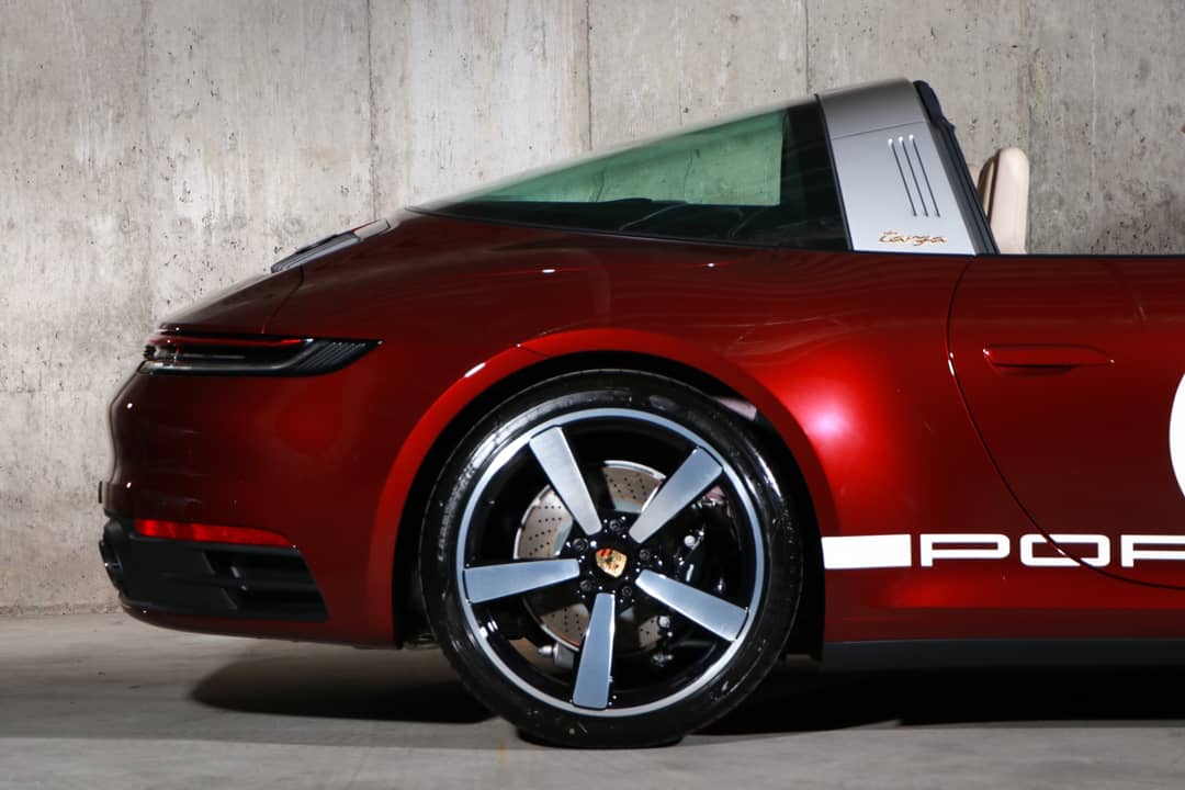 2021 Porsche 911 Targa 4S Heritage Design Edition — photo 18