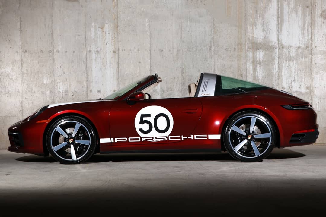 2021 Porsche 911 Targa 4S Heritage Design Edition — photo 26