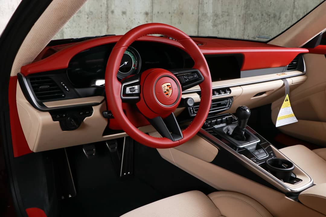 2021 Porsche 911 Targa 4S Heritage Design Edition — photo 32