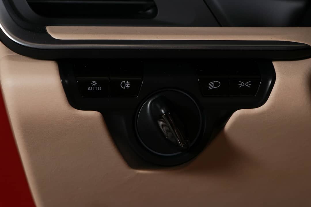 2021 Porsche 911 Targa 4S Heritage Design Edition — photo 40