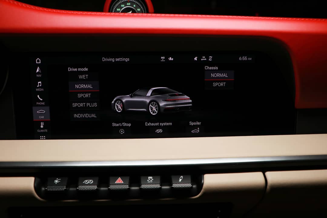 2021 Porsche 911 Targa 4S Heritage Design Edition — photo 43