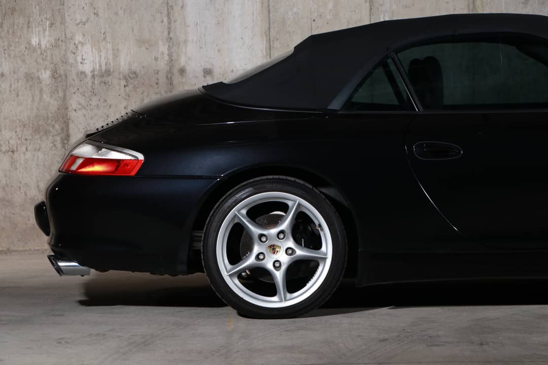2003 Porsche 911 Carrera Cabriolet — photo 17