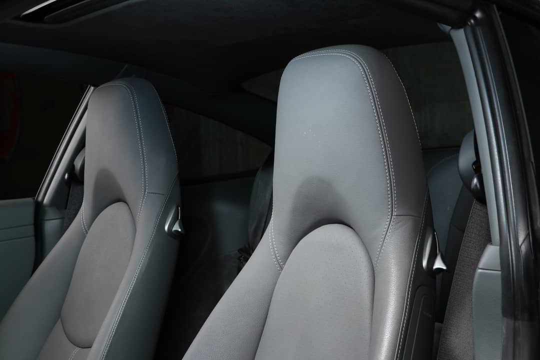 2009 Porsche 911 Carrera 4S — photo 24