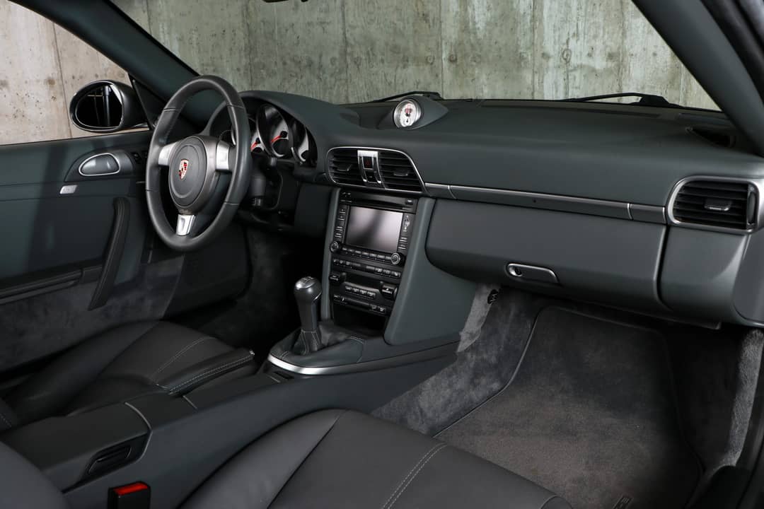 2009 Porsche 911 Carrera 4S — photo 33