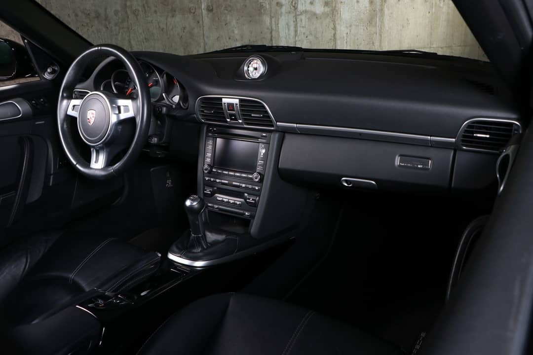 2012 Porsche 911 Black Edition — photo 31