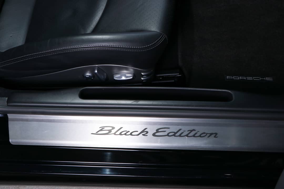2012 Porsche 911 Black Edition — photo 33