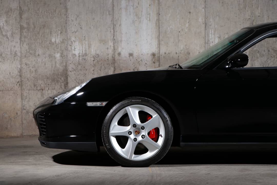 2004 Porsche 911 Carrera 4S — photo 13