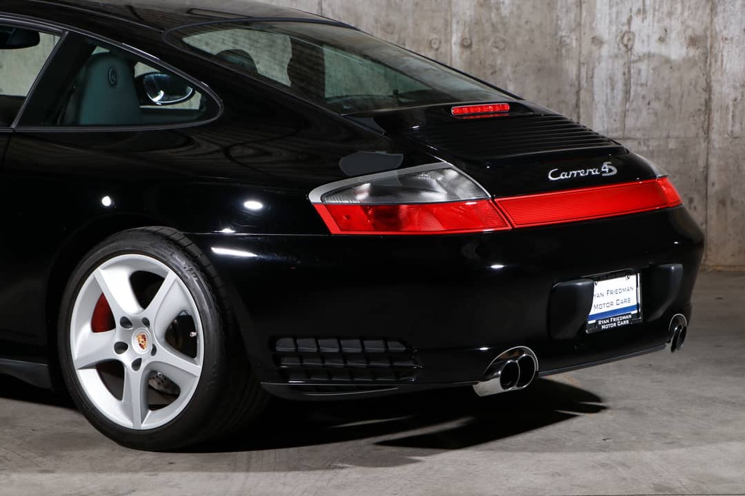 2004 Porsche 911 Carrera 4S — photo 17