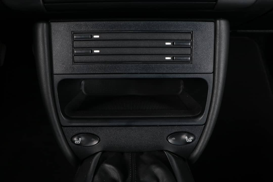 2004 Porsche 911 Carrera 4S — photo 27