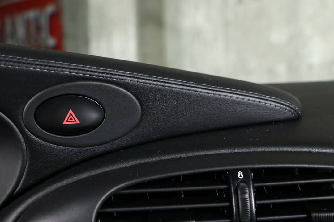 2004 Porsche 911 Carrera 4S — photo 30