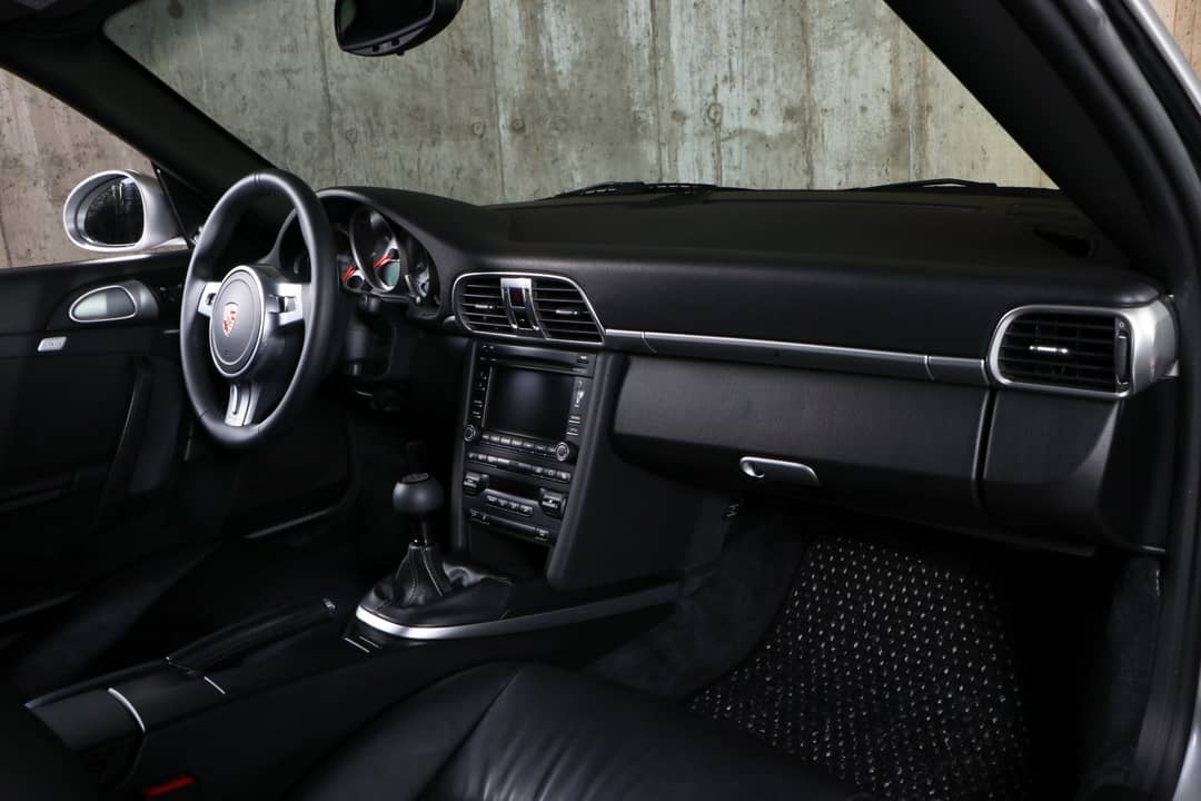 2010 Porsche 911 Carrera S — photo 33