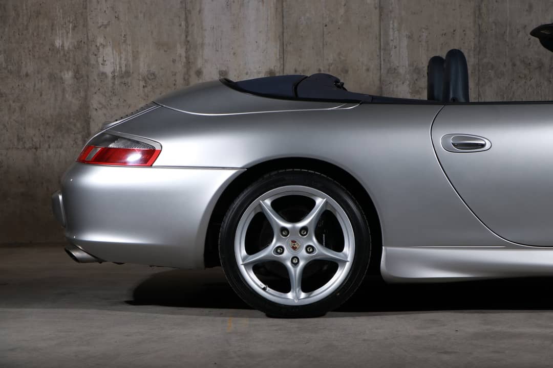 2002 Porsche 911 Carrera — photo 15