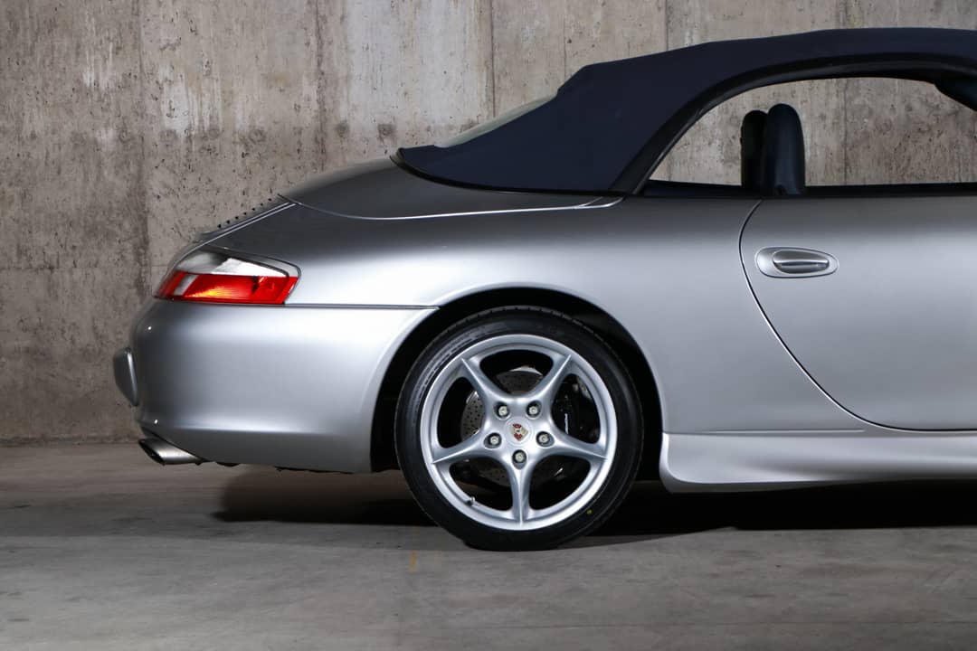 2002 Porsche 911 Carrera — photo 16