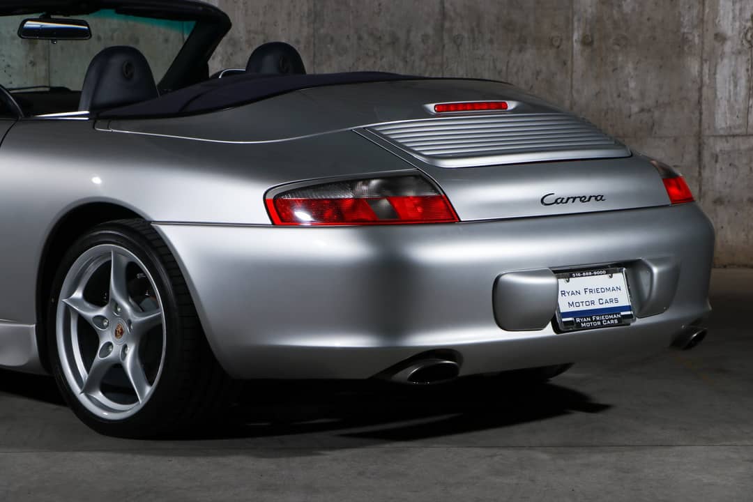 2002 Porsche 911 Carrera — photo 24