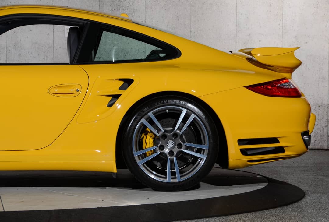 2012 Porsche 911 Turbo S — photo 17