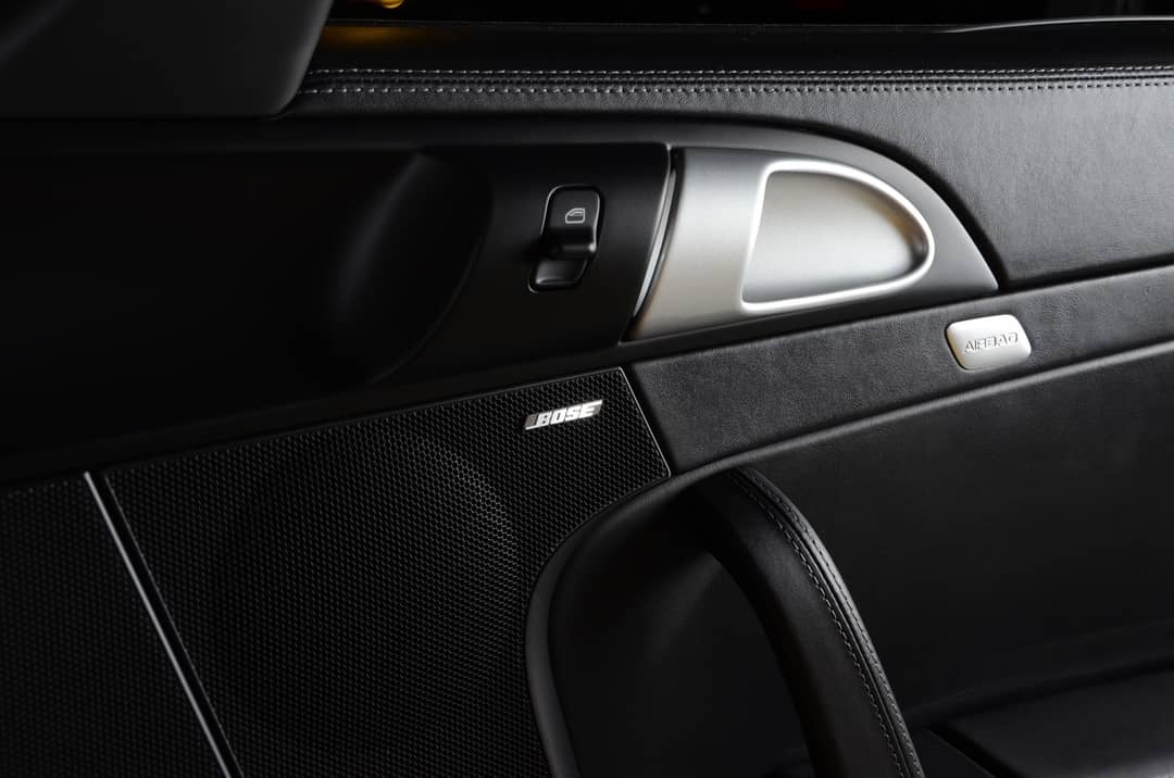 2012 Porsche 911 Turbo S — photo 39