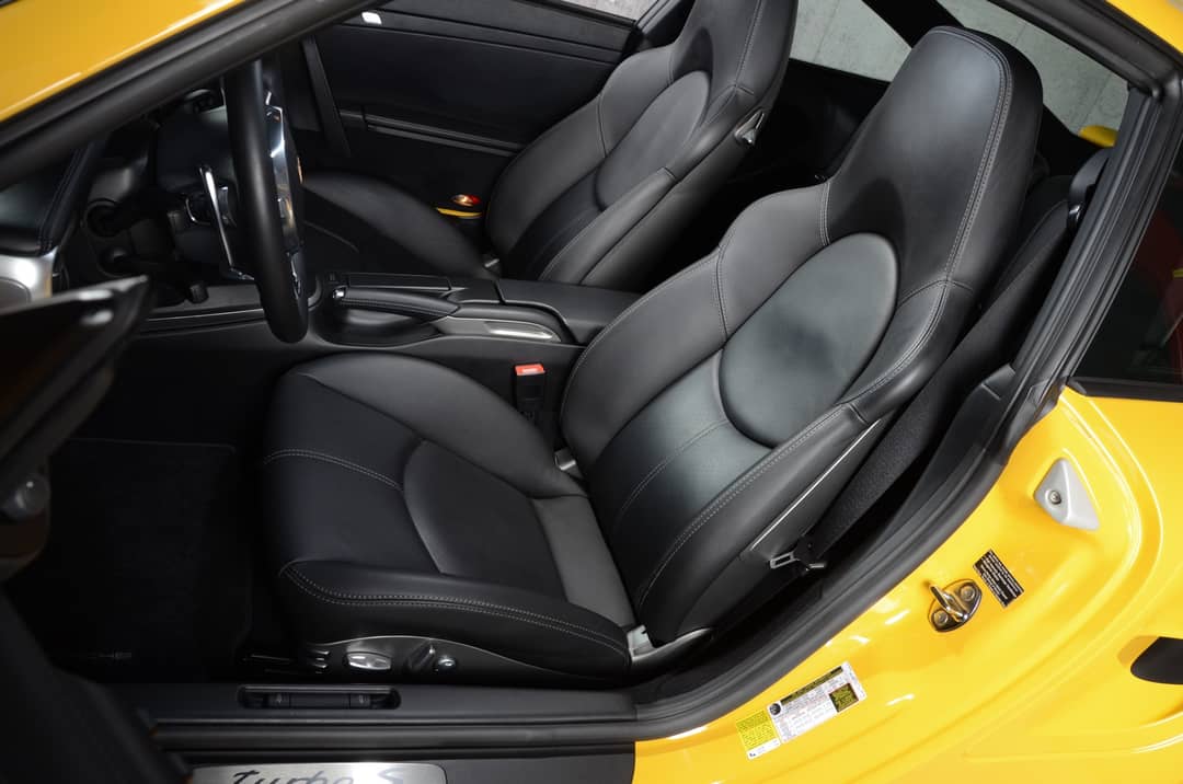 2012 Porsche 911 Turbo S — photo 53