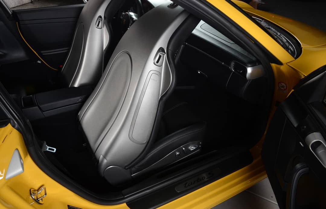 2012 Porsche 911 Turbo S — photo 63
