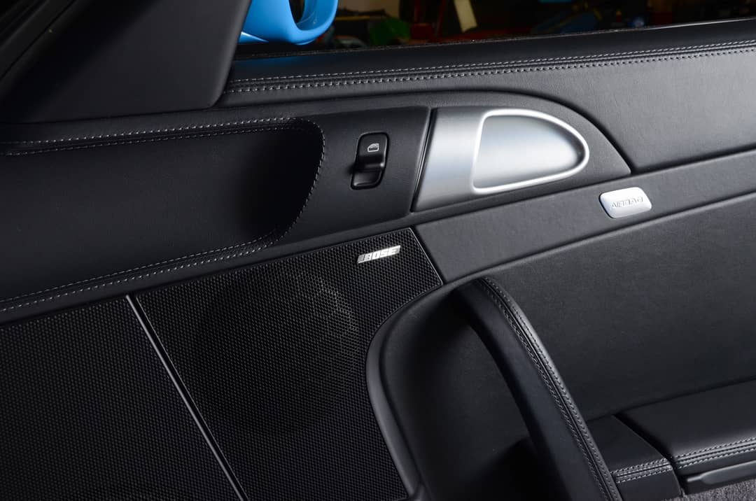 2011 Porsche 911 Turbo S — photo 28