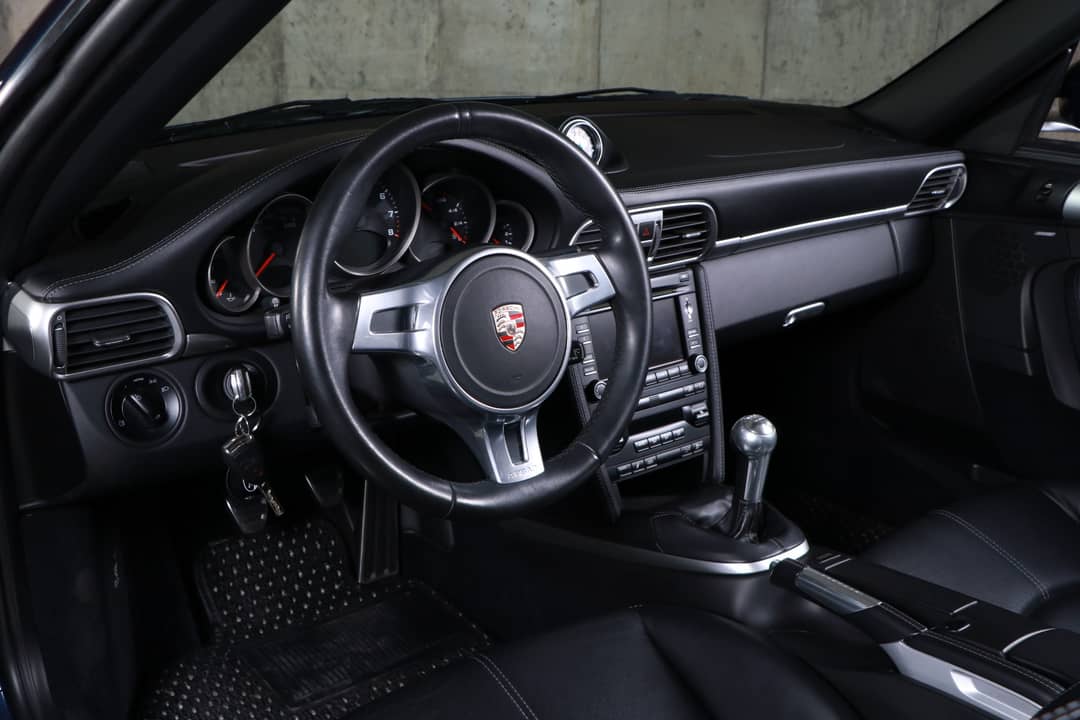 2012 Porsche 911 Carrera GTS — photo 32