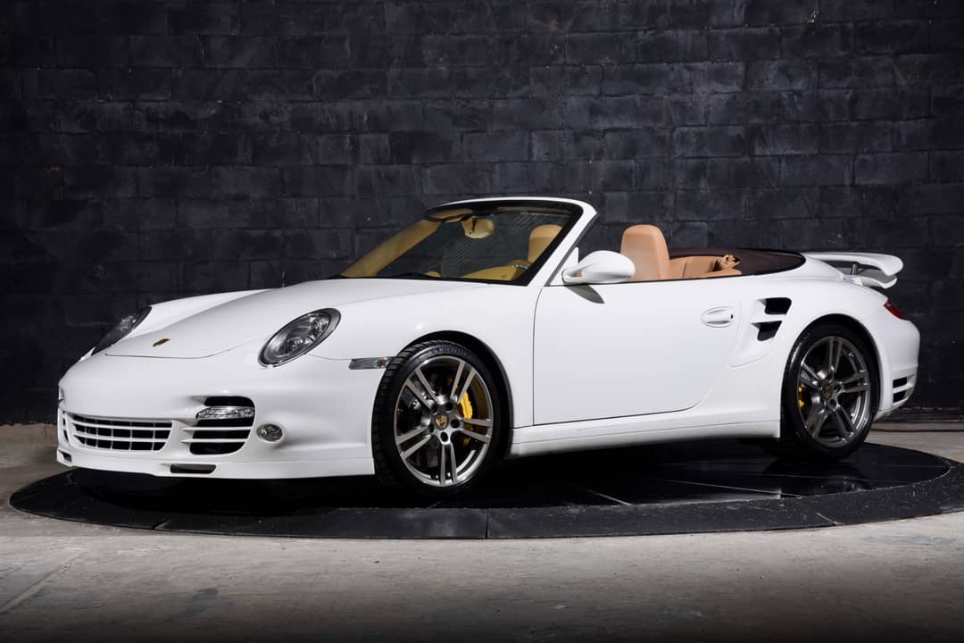 2013 Porsche 911 Turbo S — photo 2