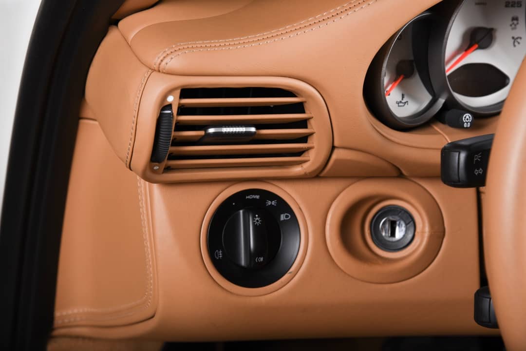 2013 Porsche 911 Turbo S — photo 27