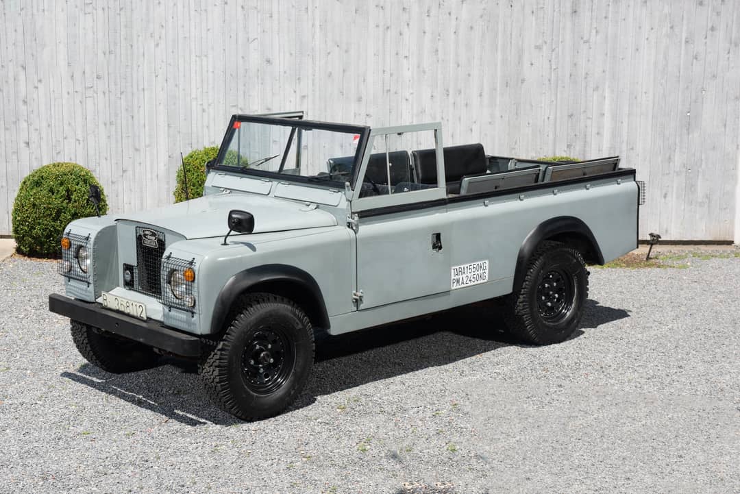 1964 Land Rover Santana 109 — photo 14